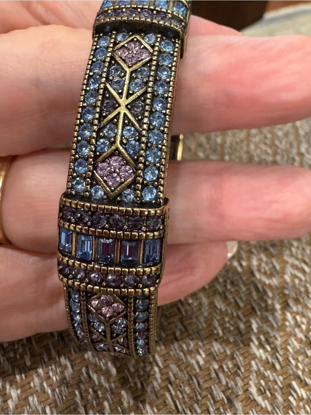Heidi daus bracelet. Size medium in her line. 2-1/2” inside dimension.